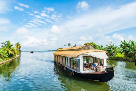 Romantic Kerala Tour Packages